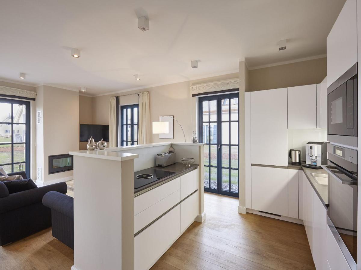 Reetland Am - Luxus Reetdachvilla Mit 3 Schlafzimmern, Sauna Und Kamin F08