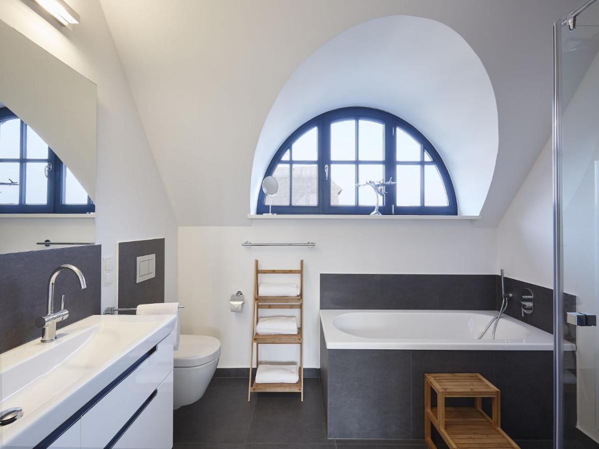 Casa vacanze Reetland Am - Luxus Reetdachvilla Mit 3 Schlafzimmern, Sauna Und Kamin F08 Dranske