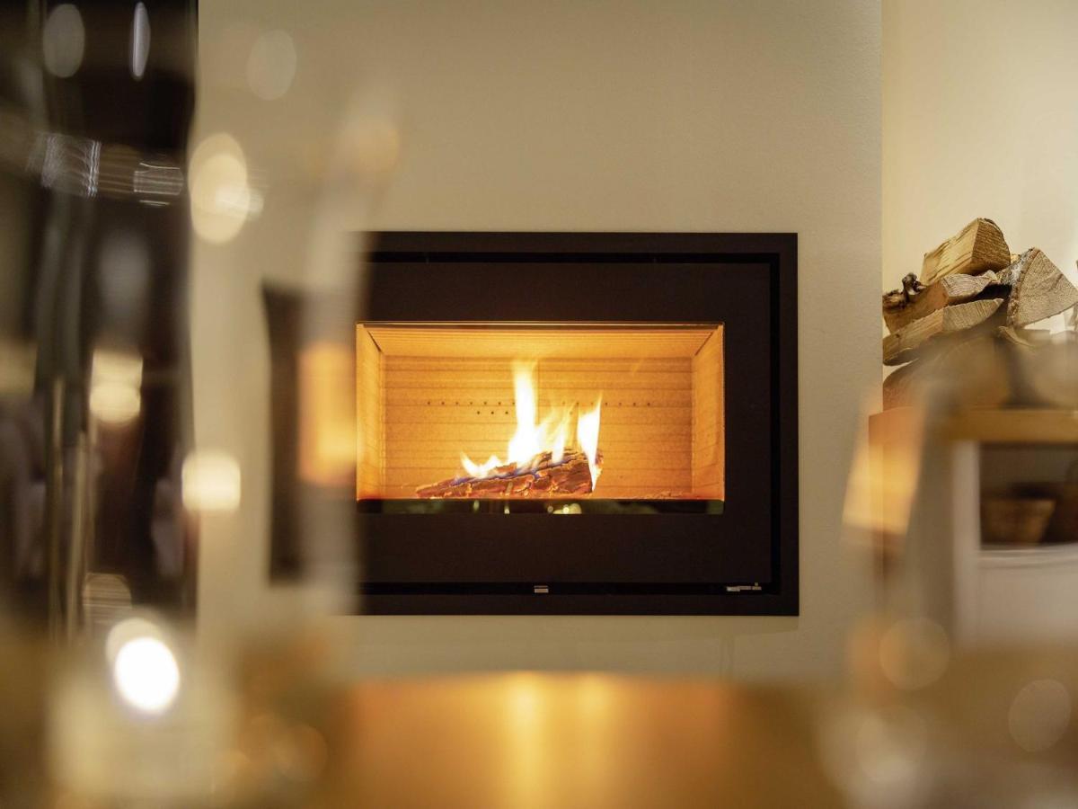 Hébergement de vacances Reetland Am - Luxus Reetdachvilla Mit 3 Schlafzimmern, Sauna Und Kamin F08