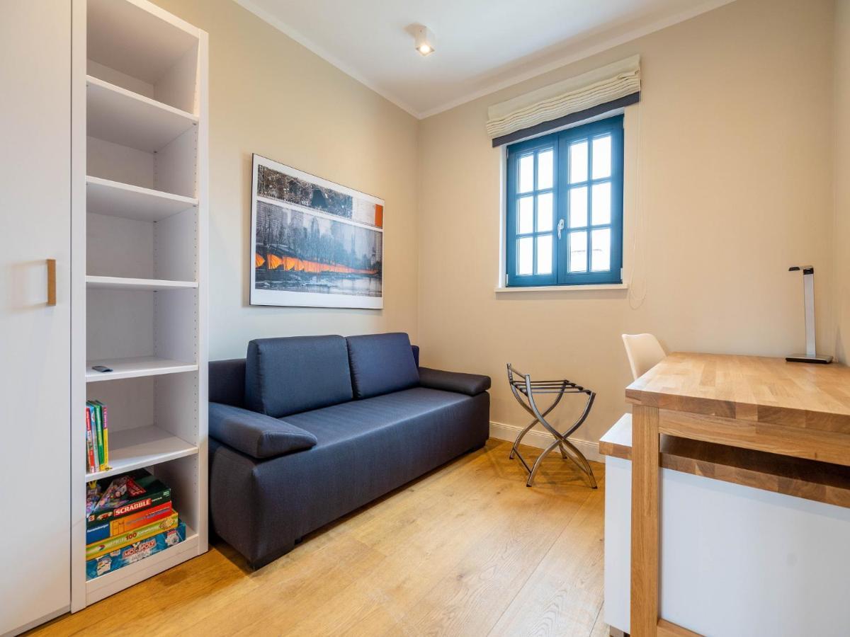 Reetland Am - Luxus Reetdachvilla Mit 3 Schlafzimmern, Sauna Und Kamin F08 Hébergement de vacances *